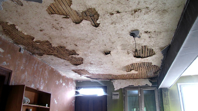 plafond kamer voor de verbouwing